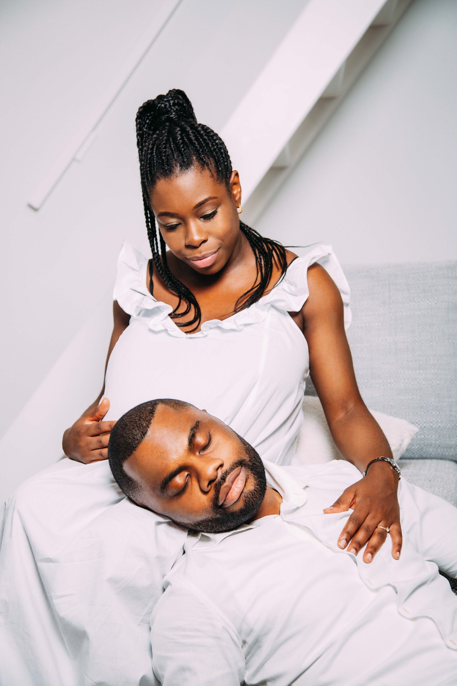 Séance photo couple & Shooting grossesse à Bertoua avec Moments Précieux - photographe professionnel au Cameroun